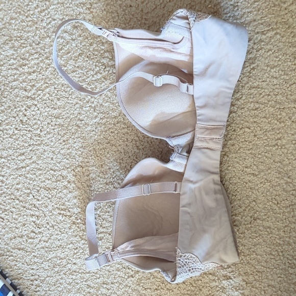 Motherhood Maternity Tan Lace Breastfeeding Nursing Clasp Bra Size 34D - Picture 4 of 9